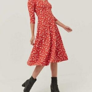 PACT organic cotton Red Floral 3/4 sleeve side pocket midi dress Size M